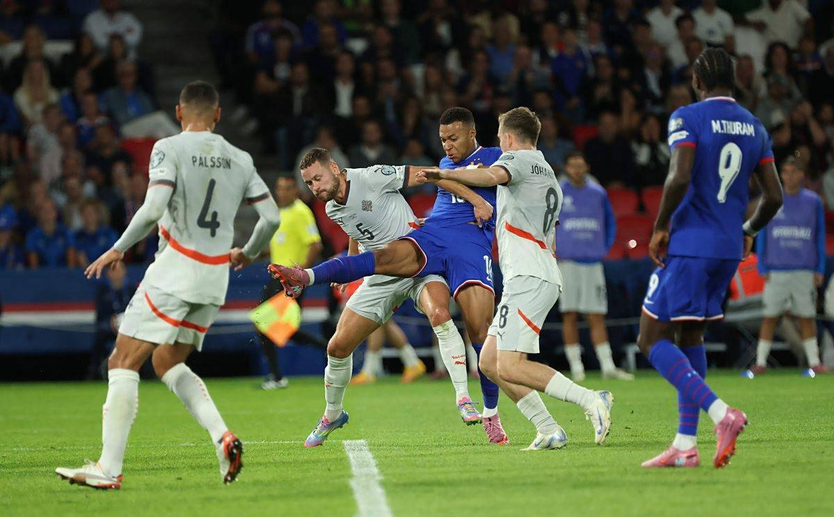 越南U21女排成绩作废！球员性别争议尘埃落定，国际排联修正排名（越南U21女排战绩被取消：性别争议告一段落，国际排联更新排名）