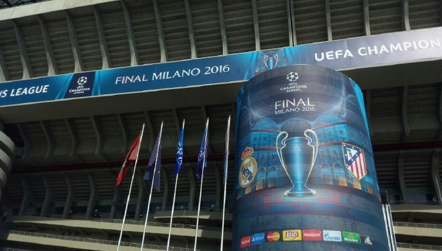 巴萨官方：邦马蒂已完成左腓骨骨折手术，预计恢复期为5个月（巴萨官宣邦马蒂左腓骨骨折接受手术，预计伤缺5个月）