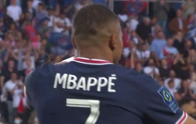 历史首位，前武汉女足外援特姆瓦连续两年获得美女职最佳球员（前武汉女足外援特姆瓦蝉联美女职最佳，成历史第一人）