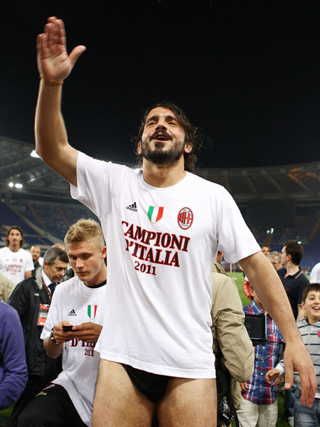 记者：拉菲尼亚与德科有口头协议，世界杯后可随时转会沙特联（记者称拉菲尼亚与德科达成口头共识，世界杯后可随时转投沙特联）