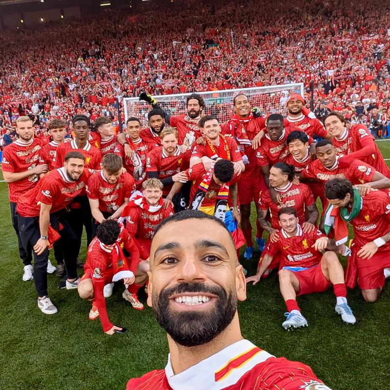 英媒：利雅得新月有意萨拉赫，利物浦对他的未来持开放态度（英媒：利雅得新月想签萨拉赫，利物浦对其去留持开放态度）