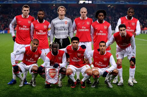 常州举办足球音乐晚会，黄紫昌夫妇甜蜜献唱《小酒窝》（常州上演足球音乐之夜，黄紫昌携妻深情合唱《小酒窝）